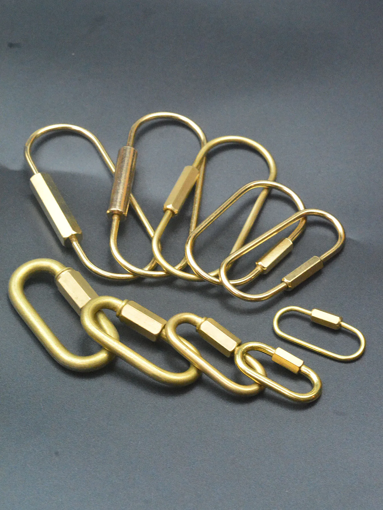 S38f54e0c841a4b1ea0251705b5a5f453X.webp Extra large and small Solid brass wire wrap run course oval Screw Lock Carabiner Key ring Keychain DIY EDC housewarm gift - Image 1